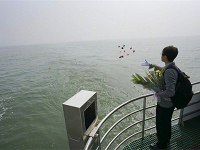 青松堂殡葬付费海撒:怀念之礼,高效快捷