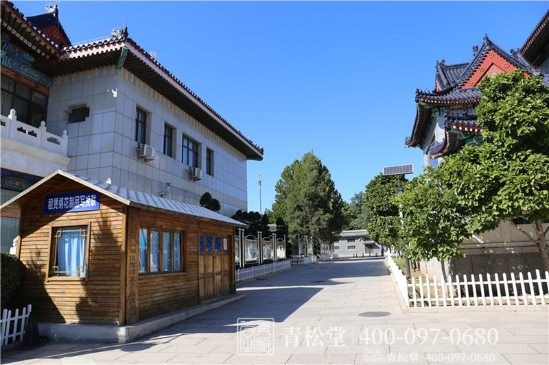 殡仪馆一角 殡仪馆一角