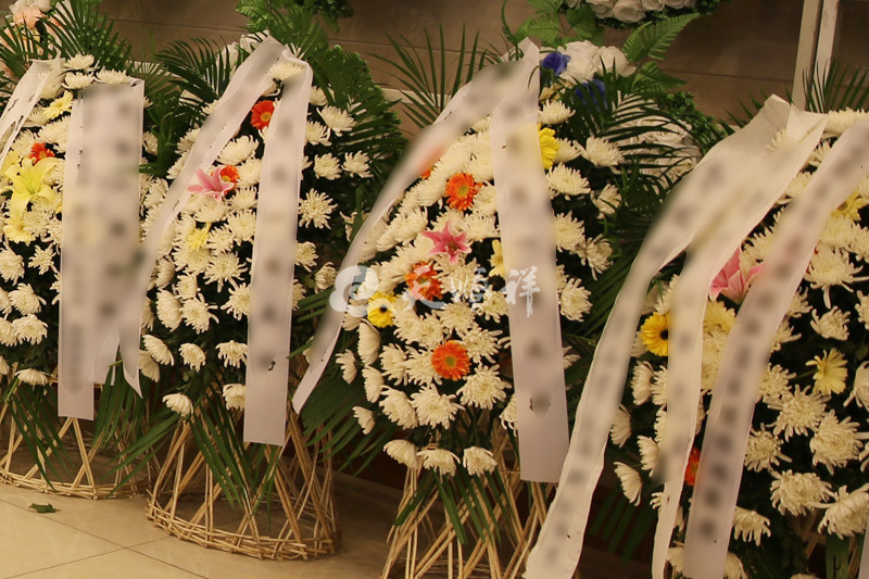 白事一条龙花篮挽联 白事一条龙花篮挽联